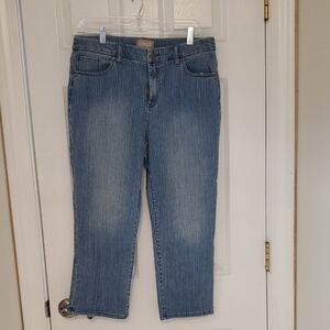 Chicos Striped Capri Jeans Size 1 (Chicos Sizing)